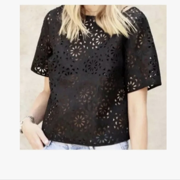 NWOT | BANANA REPUBLIC | LASER CUT LACE TOP - Picture 7 of 7